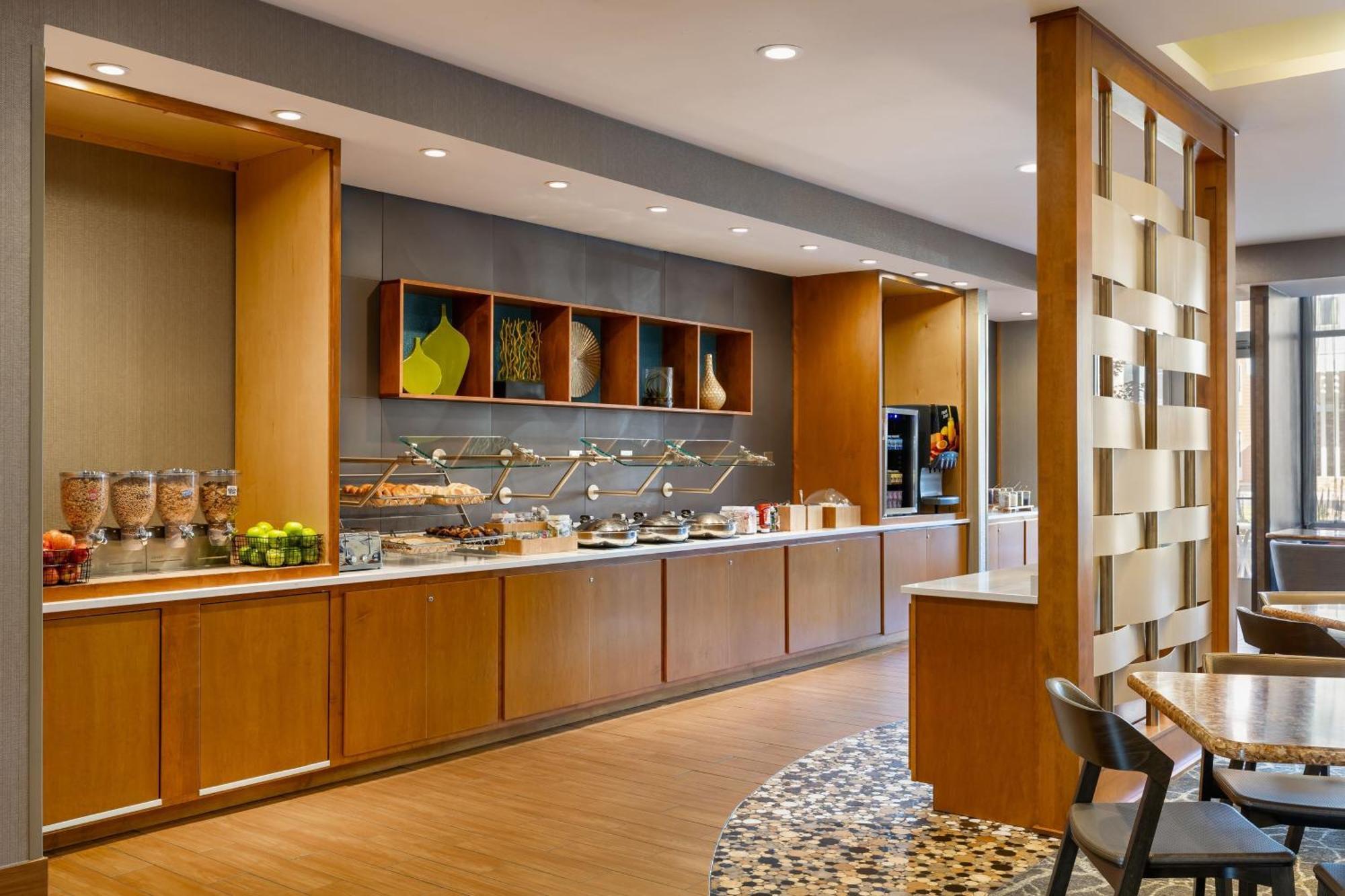 Springhill Suites By Marriott Wisconsin Dells Lake Delton Экстерьер фото