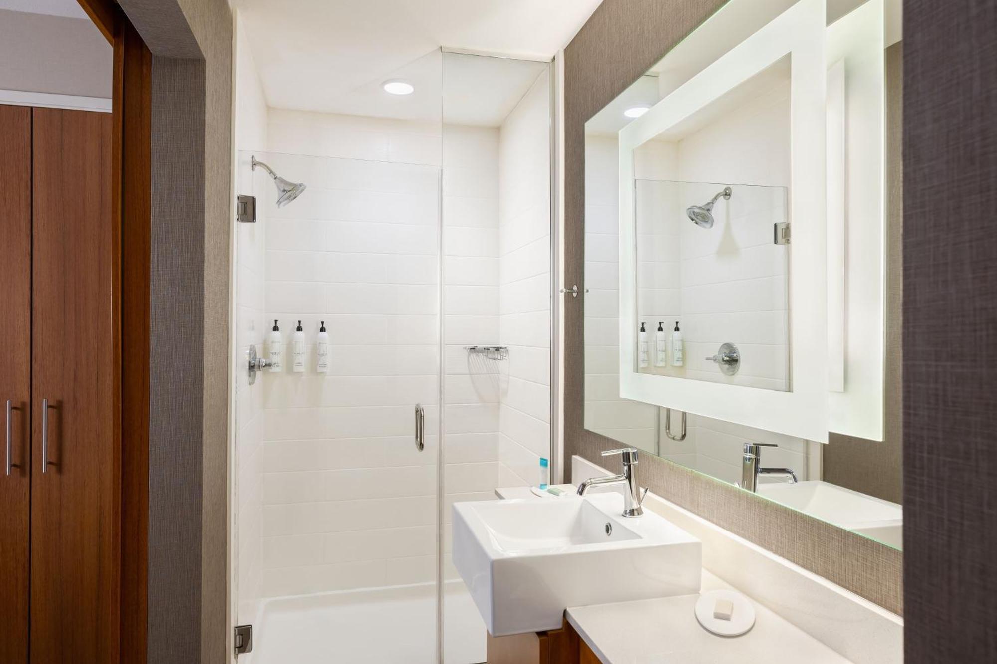 Springhill Suites By Marriott Wisconsin Dells Lake Delton Экстерьер фото